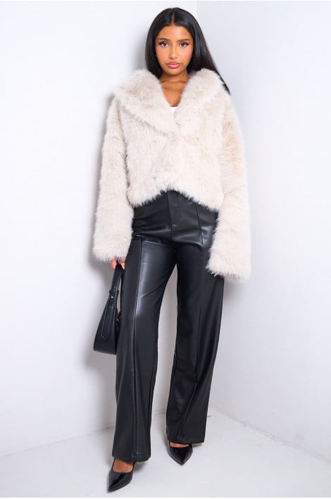 Manteau court en fourrure
