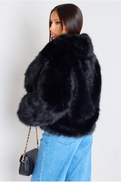 Manteau court en fourrure