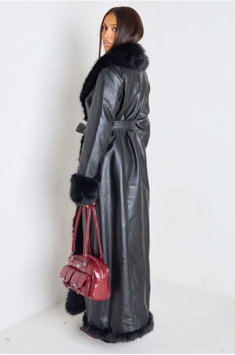 Manteau long en cuir doublé fausse fourrure