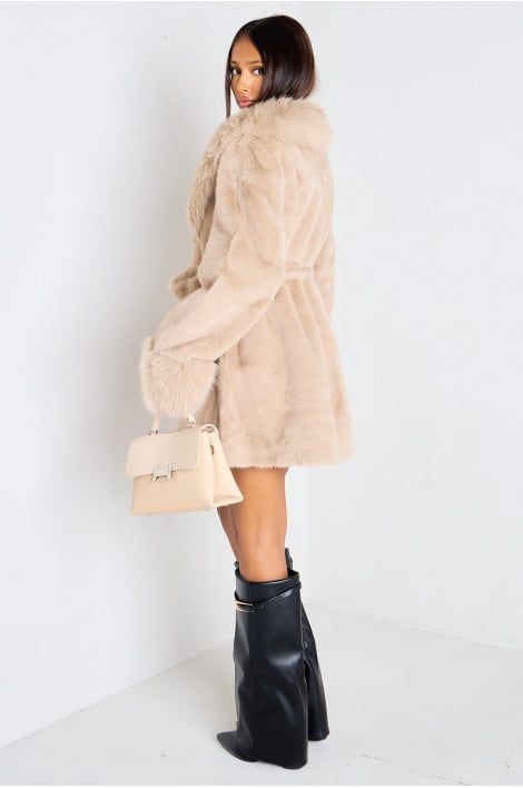 Manteau mi-long à fausse fourrure
